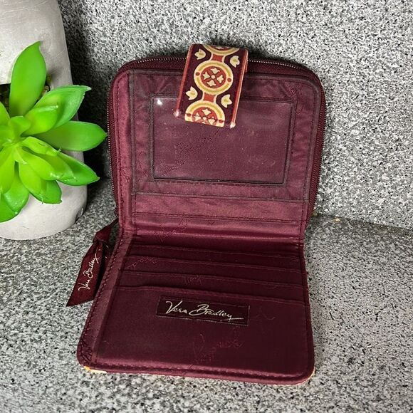 Vera Bradley Mini Medallion Zip Up Wallet - Picture 4 of 5